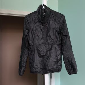 Lululemon light windbreaker